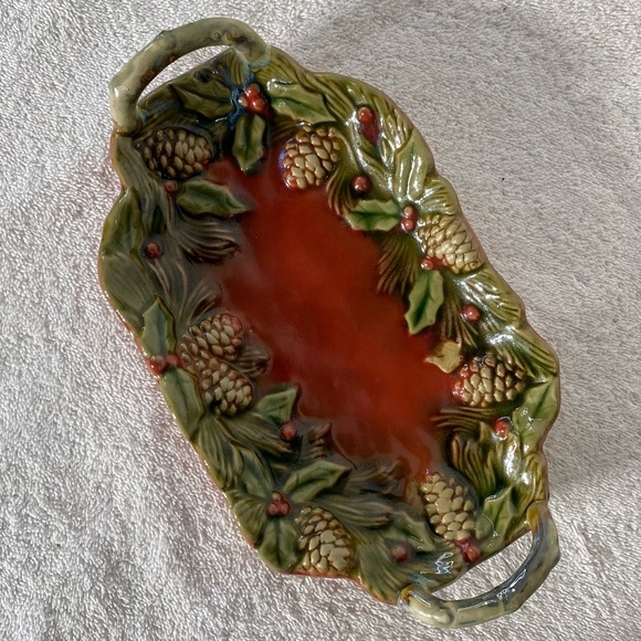 Ceramic Handled Small Platter Red Oblong Shaped Christmas Style w/Holly Border - Picture 1 of 11